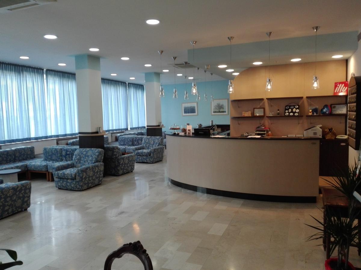 希尼欧酒店 里奥罗温泉 外观 照片