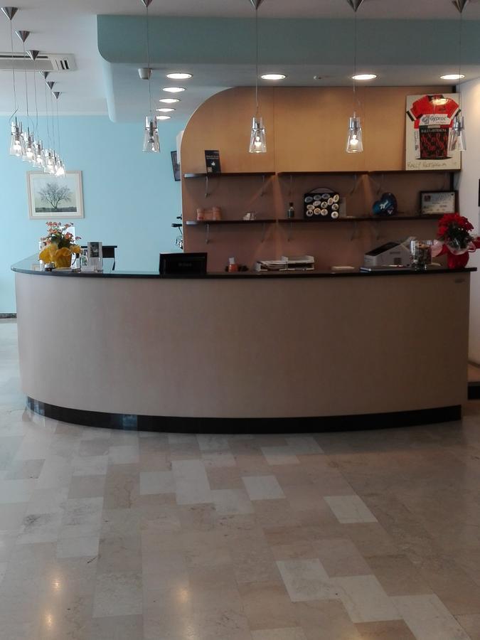 希尼欧酒店 里奥罗温泉 外观 照片